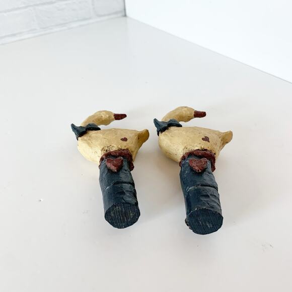 Vintage Duck Figurines Set Of 2 Primitive Folk Art Standing on Stumps Figures - Picture 3 of 4